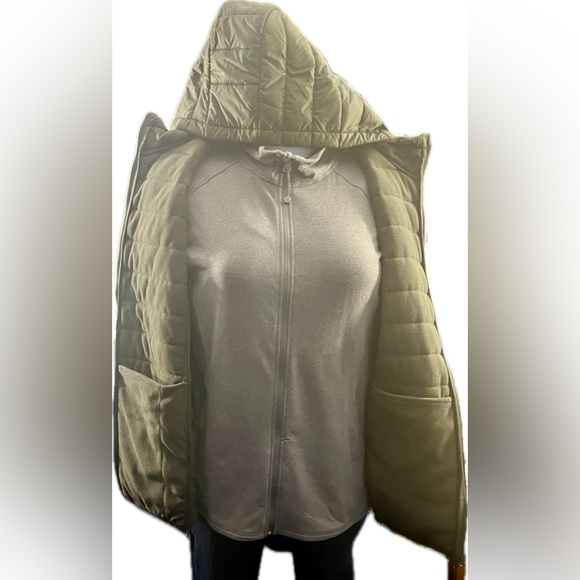 Torrid Vest - Picture 3 of 7